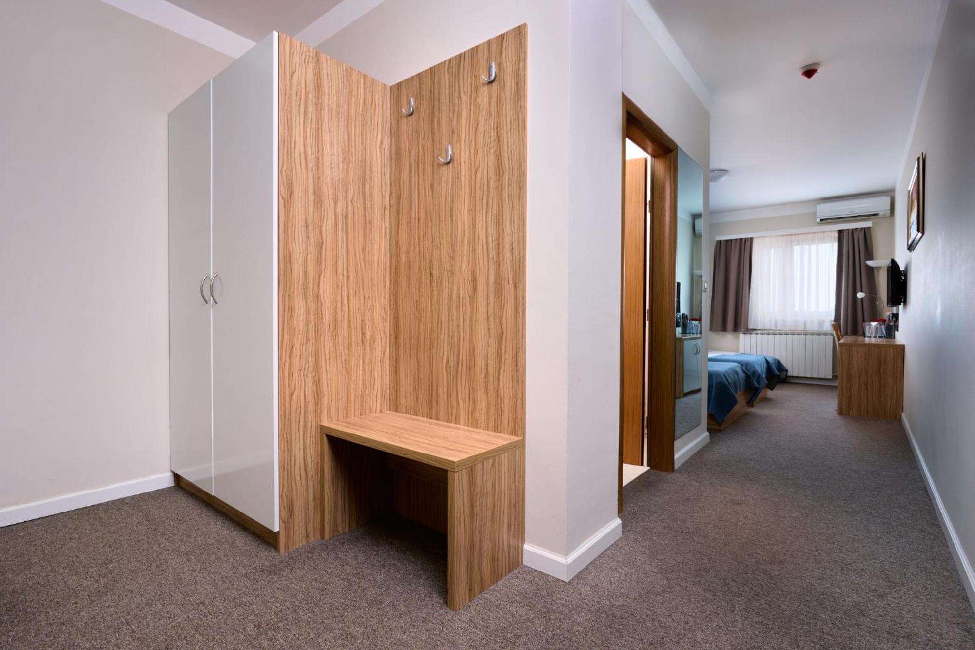 Hotel Phoenix Velika Gorica Room photo