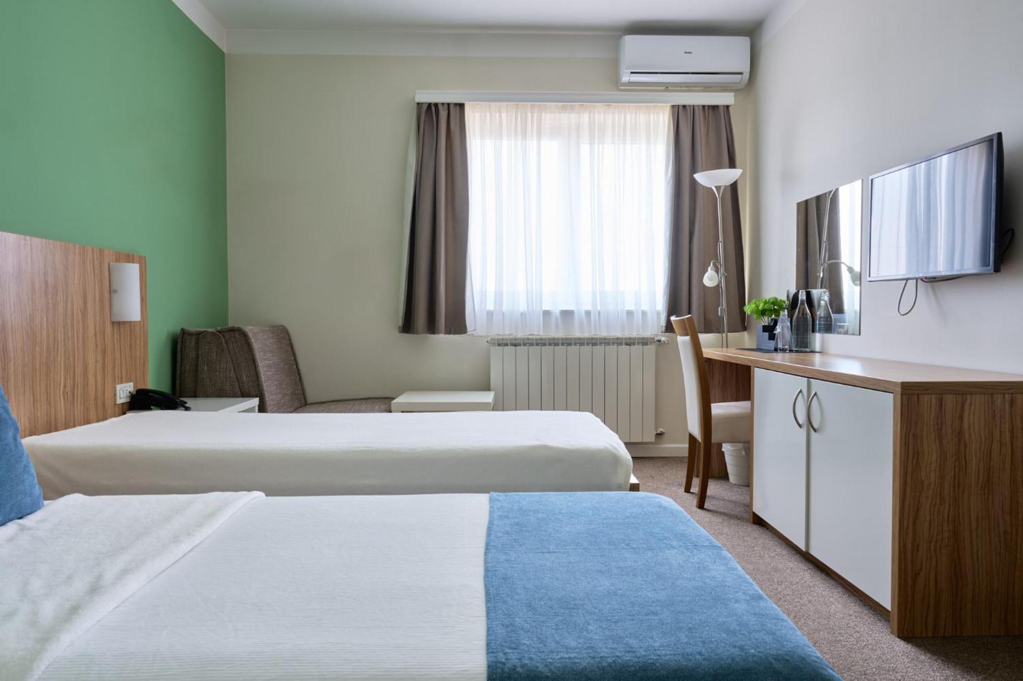 Hotel Phoenix Velika Gorica Room photo