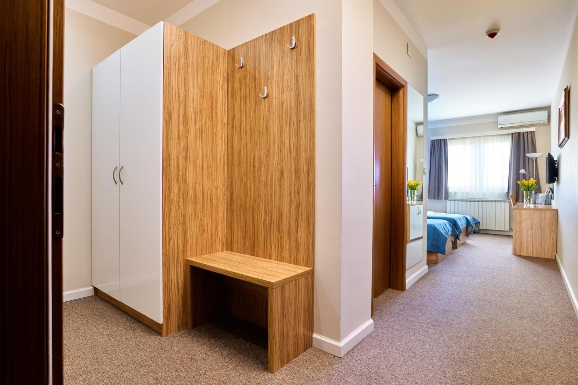 Hotel Phoenix Velika Gorica Room photo